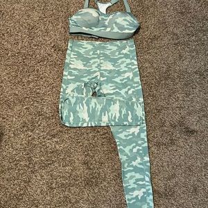 Pink Active Camouflage padded Bra and Leggings